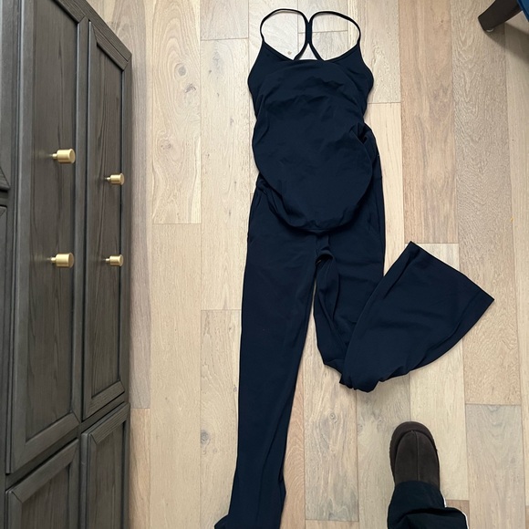 CRZ YOGA Navy Active Maternity Tank and Flare Leggings - Picture 3 of 3